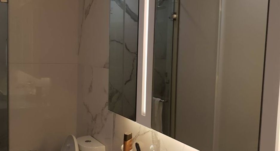 For rent 1 bed condo in Pathum Wan, Bangkok