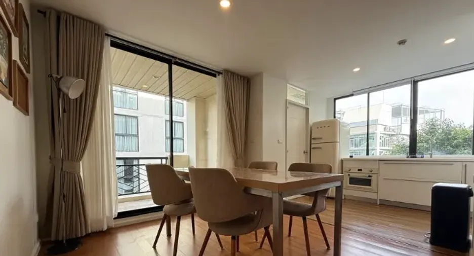 For rent 2 bedrooms condo in Watthana, Bangkok