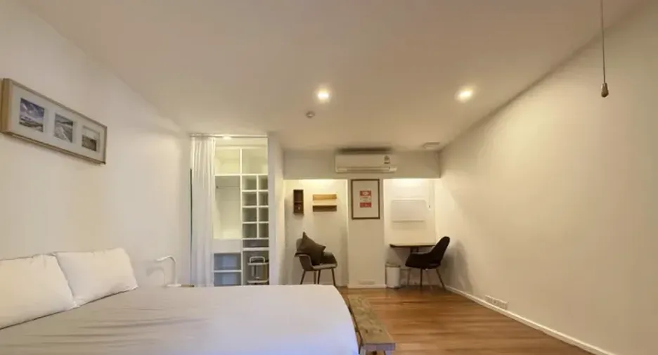 For rent 2 bedrooms condo in Watthana, Bangkok