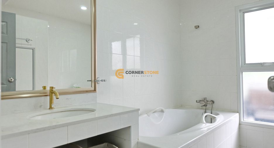 For rent and for sale 4 bedrooms house in Bang Lamung, Chonburi