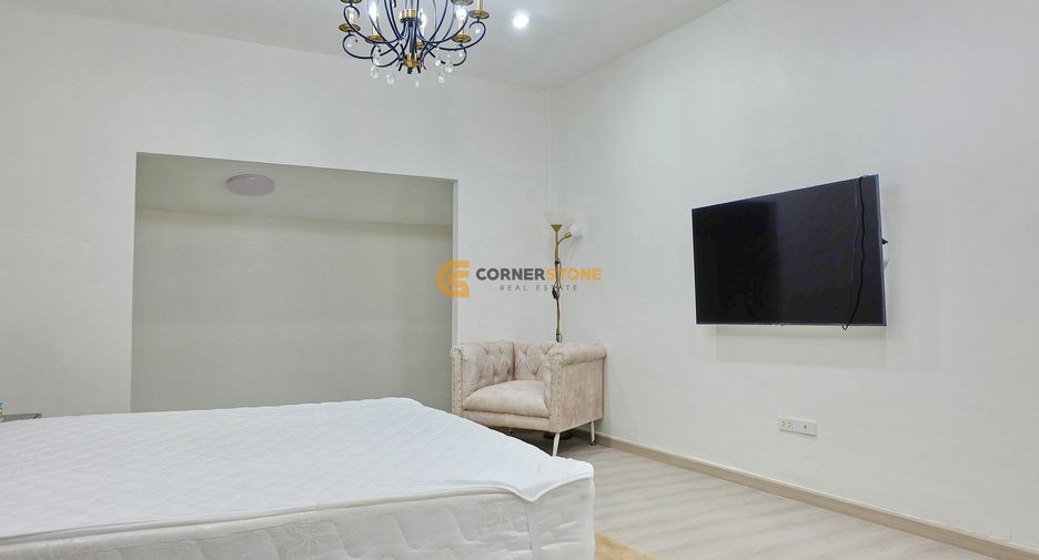 For rent and for sale 4 bedrooms house in Bang Lamung, Chonburi