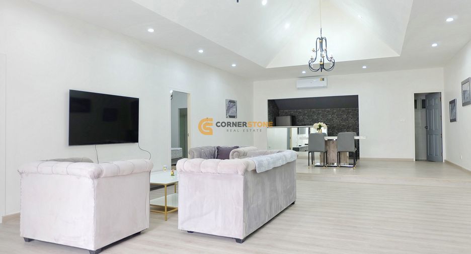 For rent and for sale 4 bedrooms house in Bang Lamung, Chonburi