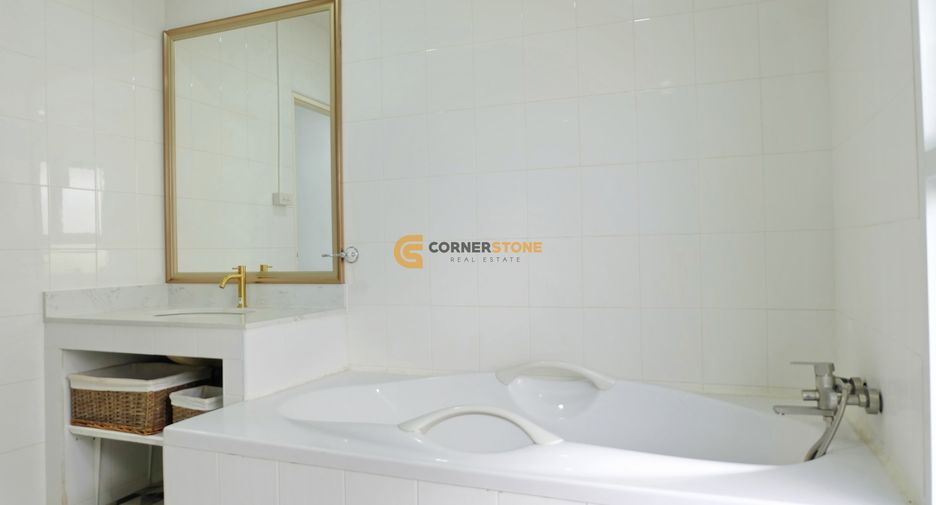 For rent and for sale 4 bedrooms house in Bang Lamung, Chonburi