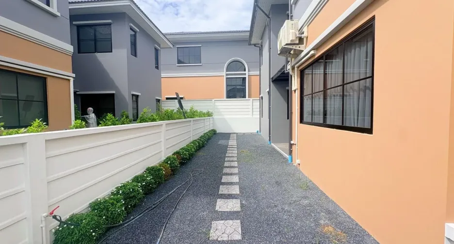 For rent 4 ベッドルーム house in Mueang Phuket, Phuket