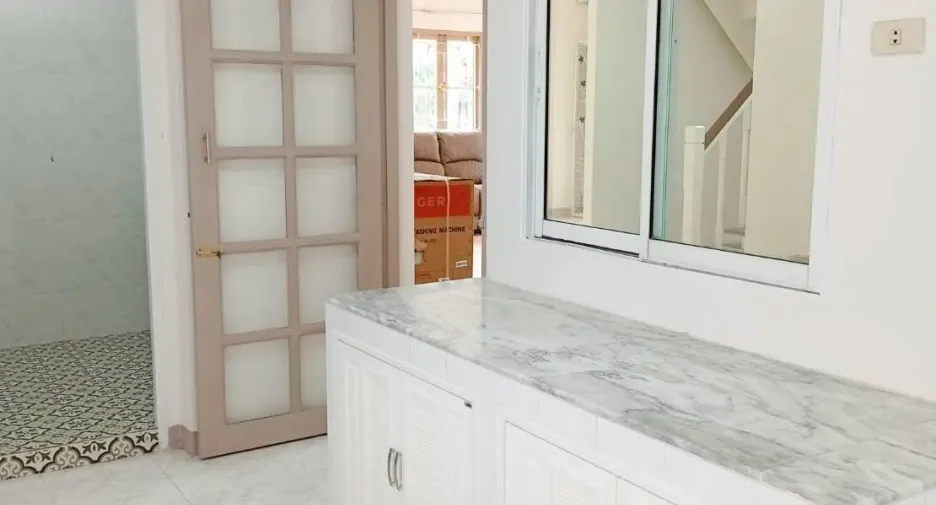 For rent 3 bedrooms house in San Sai, Chiang Mai