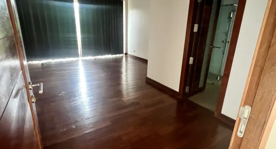 出售 4 卧室 独立屋 在 Tha Bo, Nong Khai