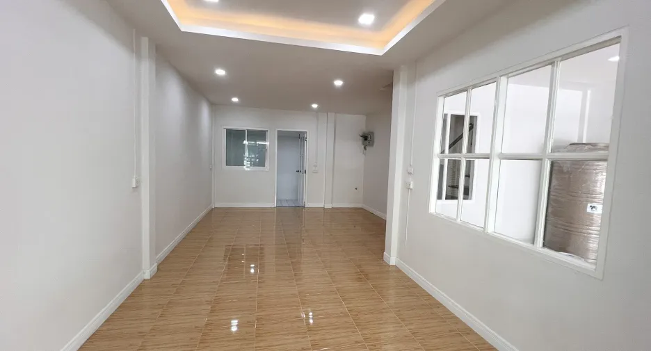 For sale 3 bedrooms townhouse in Lam Luk Ka, Pathum Thani