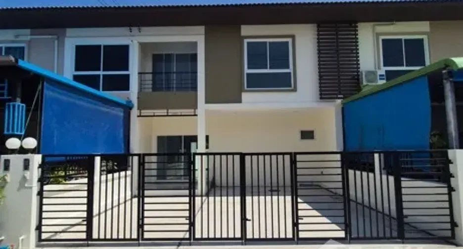 For sale 3 bedrooms townhouse in Sai Noi, Nonthaburi