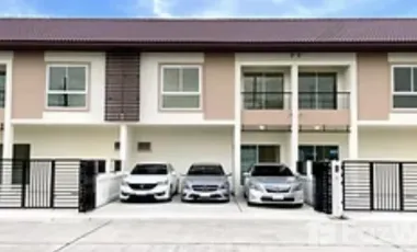 For sale 3 bedrooms townhouse in Sai Noi, Nonthaburi