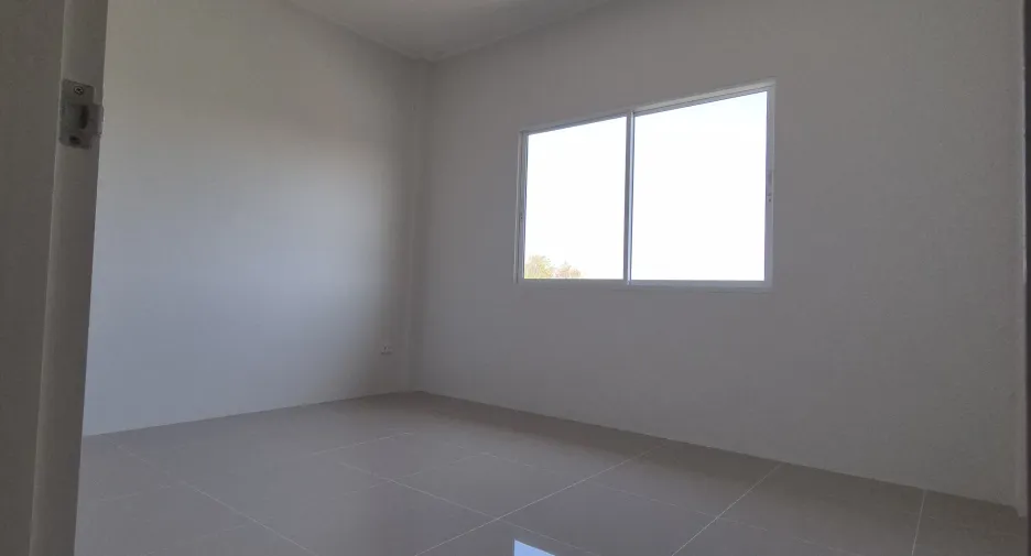 For sale 3 bedrooms townhouse in Sai Noi, Nonthaburi