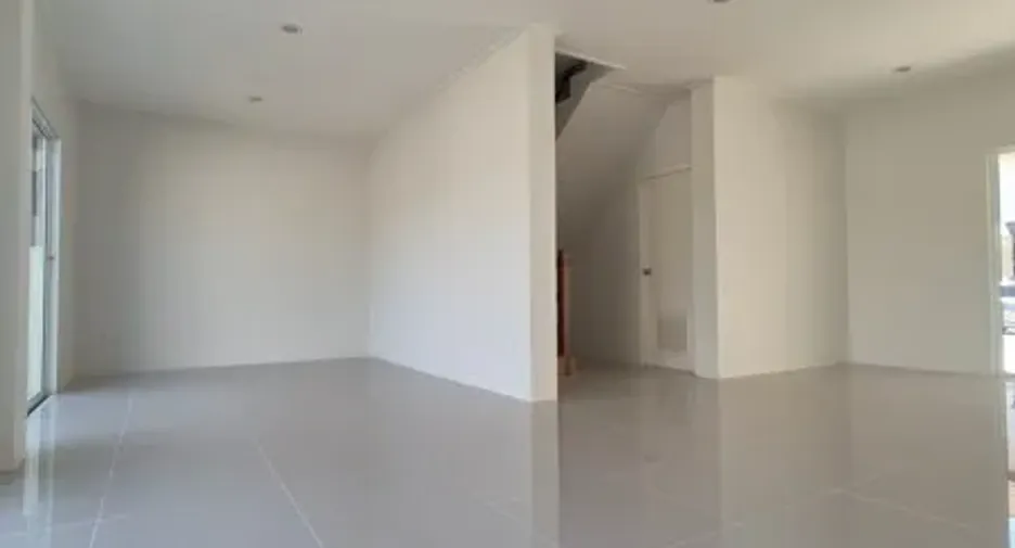 For sale 3 bedrooms townhouse in Sai Noi, Nonthaburi