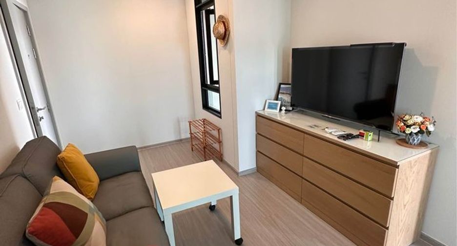 Condo en alquiler de 1 habitaciones en Bang Na, Bangkok