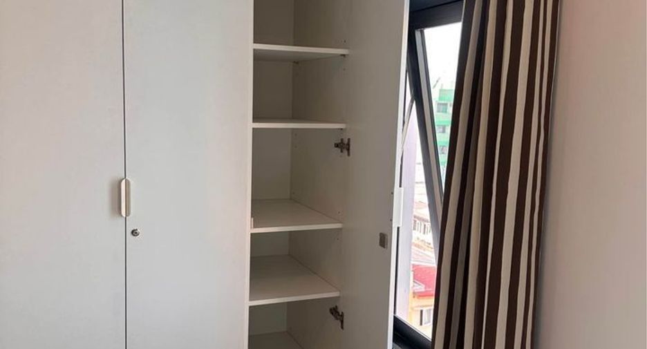 Condo en alquiler de 1 habitaciones en Bang Na, Bangkok