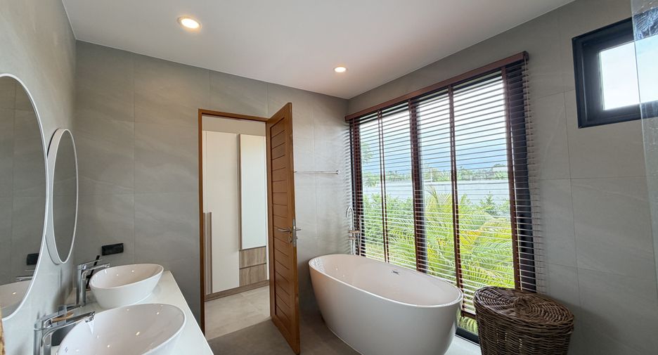 À louer 3 chambres villa à Ko Samui, Surat Thani