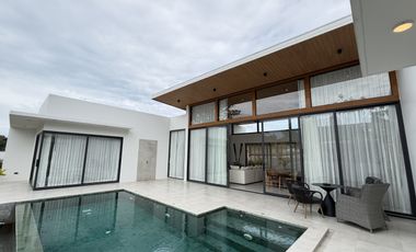 À louer 3 chambres villa à Ko Samui, Surat Thani