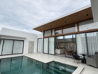 À louer 3 chambres villa à Ko Samui, Surat Thani