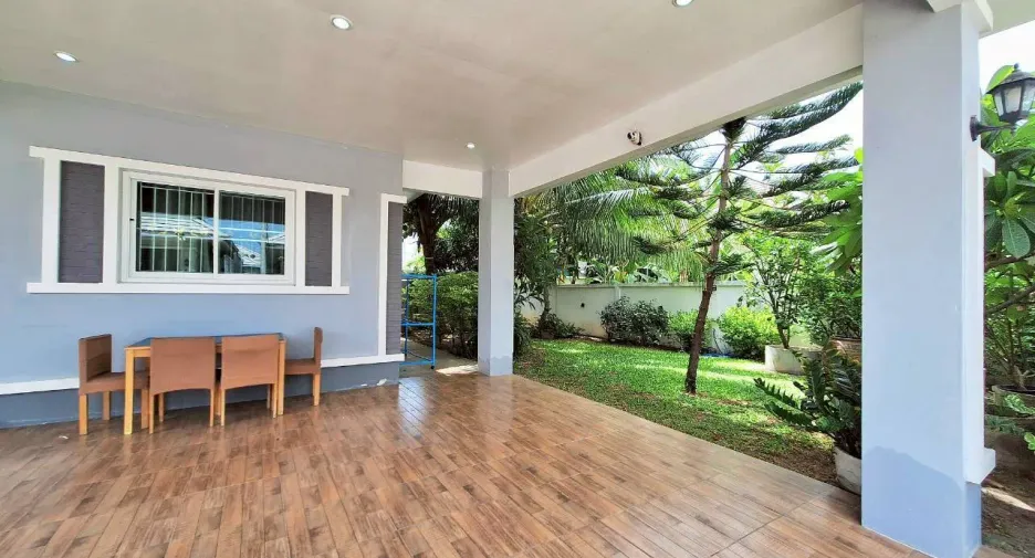 À vendre et à louer 3 chambres villa à Hua Hin, Prachuap Khiri Khan