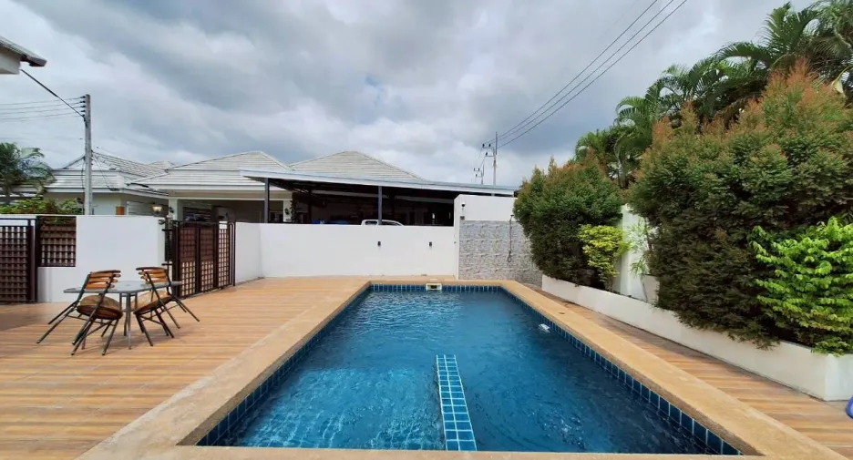 À vendre et à louer 3 chambres villa à Hua Hin, Prachuap Khiri Khan