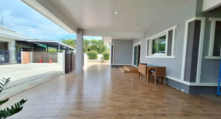 À vendre et à louer 3 chambres villa à Hua Hin, Prachuap Khiri Khan