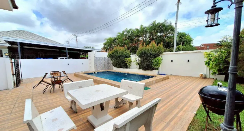 À vendre et à louer 3 chambres villa à Hua Hin, Prachuap Khiri Khan
