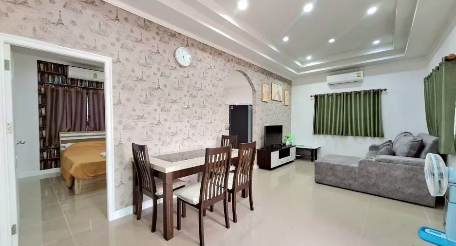 À vendre et à louer 3 chambres villa à Hua Hin, Prachuap Khiri Khan
