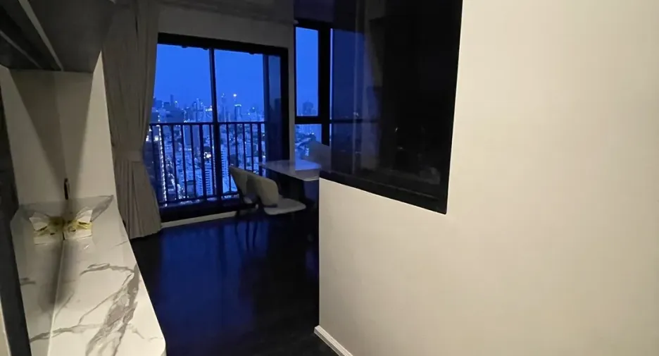 À louer 2 chambres condo à Watthana, Bangkok