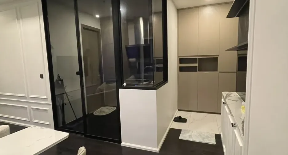 À louer 2 chambres condo à Watthana, Bangkok