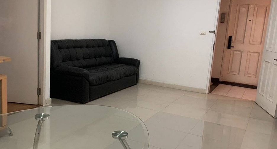 For rent 1 bed condo in Khlong Toei, Bangkok