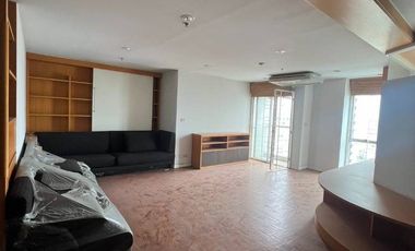 Condo en venta de 3 habitaciones en Sathon, Bangkok