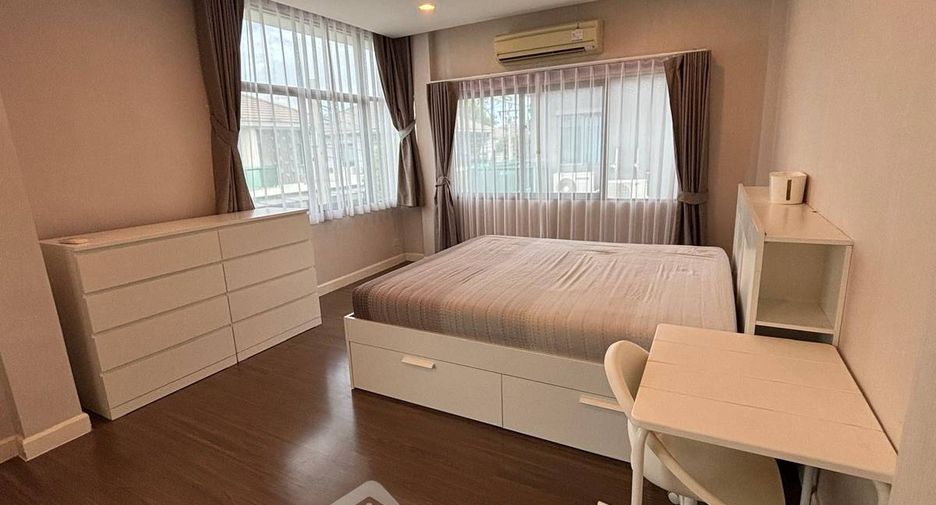 Casa en alquiler de 4 habitaciones en Prawet, Bangkok