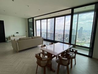 For sale 3 bedrooms condo in Khlong San, Bangkok