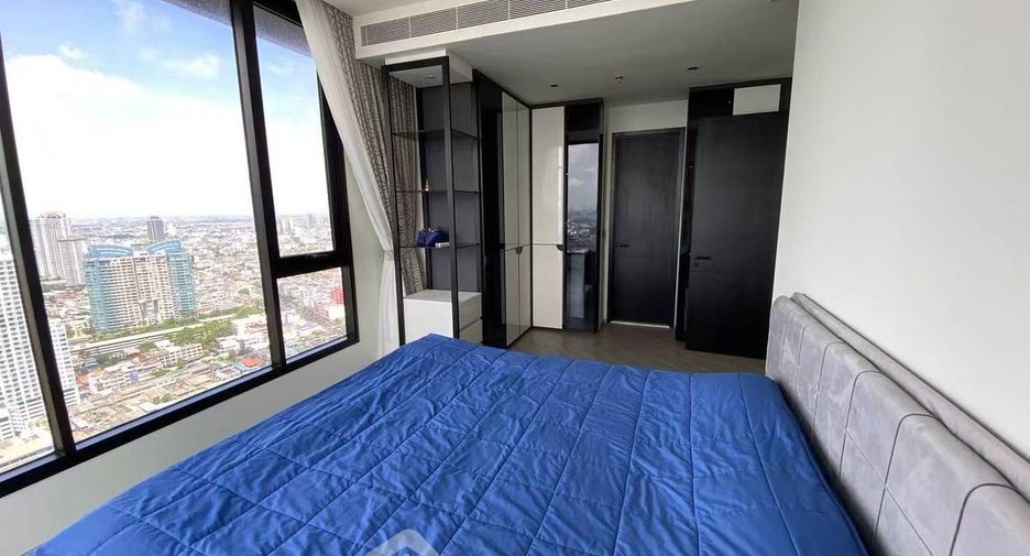 For sale 3 bedrooms condo in Khlong San, Bangkok