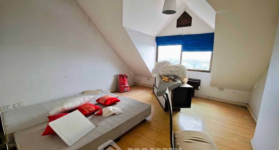 For sale 5 bedrooms condo in Bang Na, Bangkok