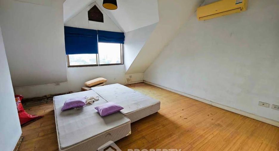 For sale 5 bedrooms condo in Bang Na, Bangkok