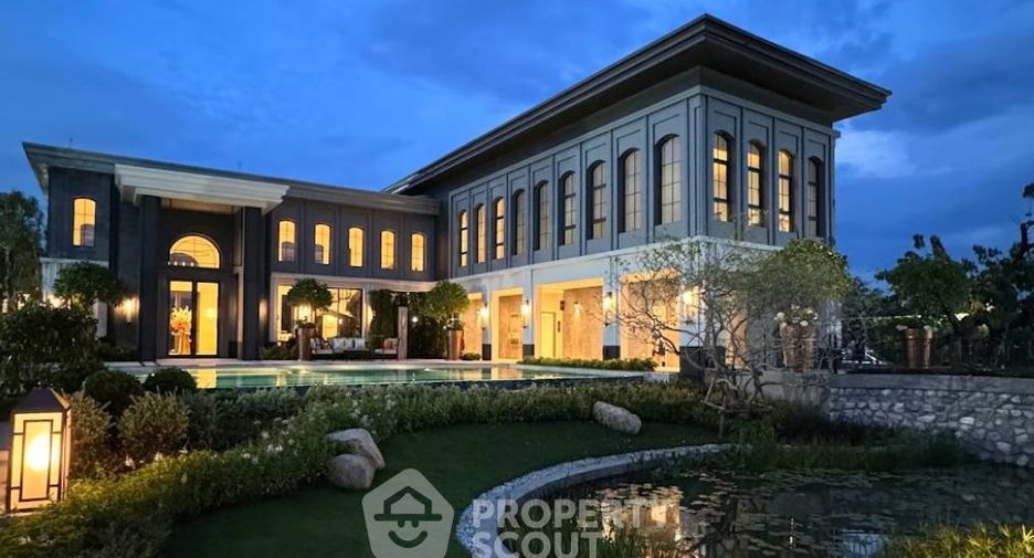 For sale 5 bedrooms house in Sai Mai, Bangkok