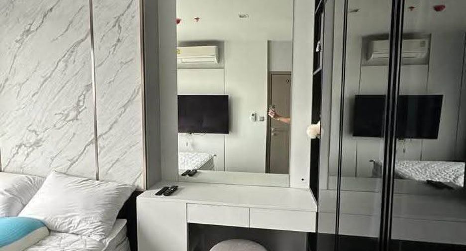 Condo en alquiler y en venta de 2 habitaciones en Huai Khwang, Bangkok
