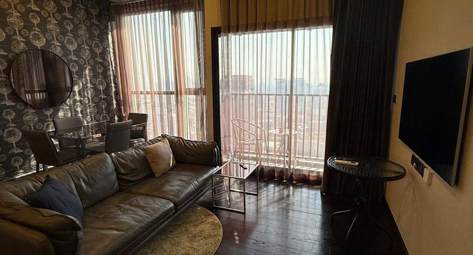 À vendre 2 chambres condo à Watthana, Bangkok