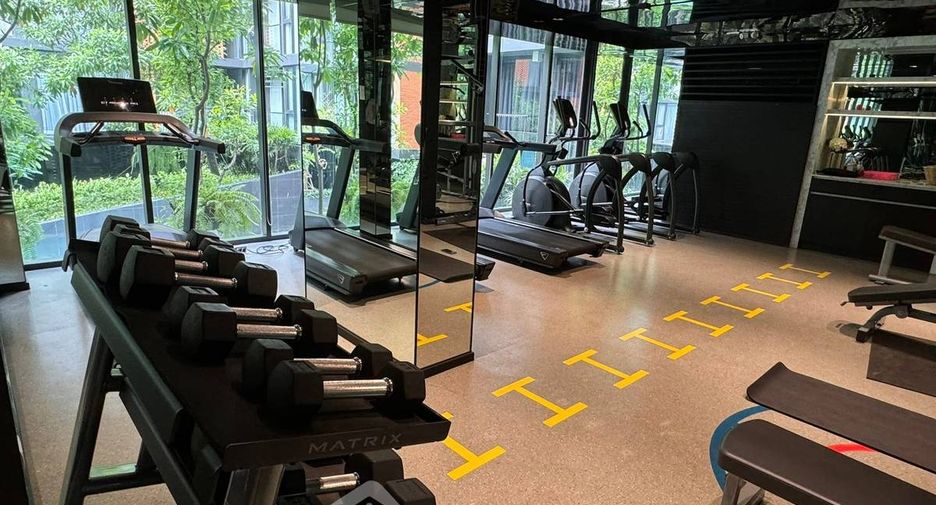 For sale 2 bedrooms condo in Khlong Toei, Bangkok