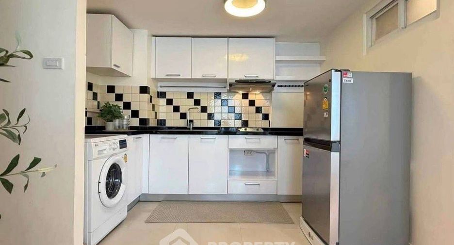 À vendre 2 chambres condo à Din Daeng, Bangkok