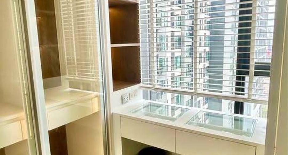 For rent and for sale 1 bed condo in Huai Khwang, Bangkok
