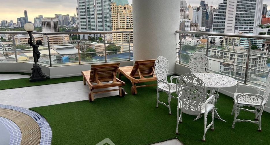 À vendre 3 chambres condo à Khlong Toei, Bangkok