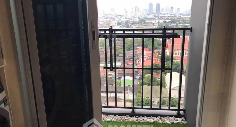 For sale 1 bed condo in Bang Phlat, Bangkok