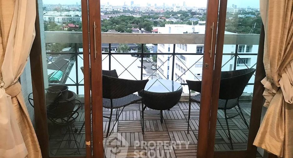 For sale 3 ベッドルーム condo in Suan Luang, Bangkok