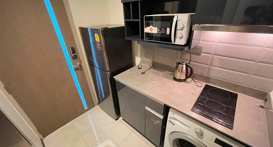 For sale 1 bed condo in Pathum Wan, Bangkok