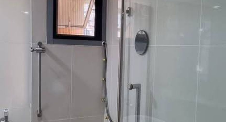Condo en venta de 2 habitaciones en Yan Nawa, Bangkok
