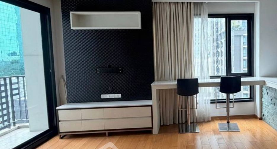 For sale 1 bed condo in Phaya Thai, Bangkok