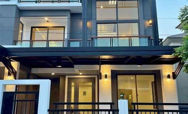 Haus zum Kauf mit 4 Zimmer in Don Mueang, Bangkok