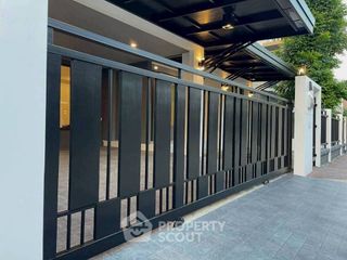 Haus zum Kauf mit 4 Zimmer in Don Mueang, Bangkok