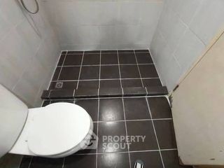 À vendre 1 chambre condo à Yan Nawa, Bangkok
