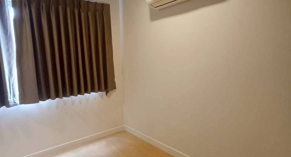 À louer 2 chambres condo à Watthana, Bangkok